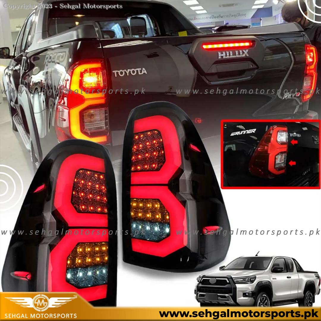 Toyota Huliux Revo Back Light / light Red Smoke Model 2017-21