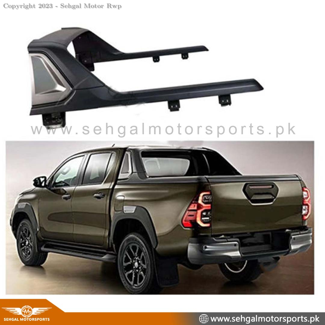 Revo / Rocco Roll Bar TRD Black (Imported)