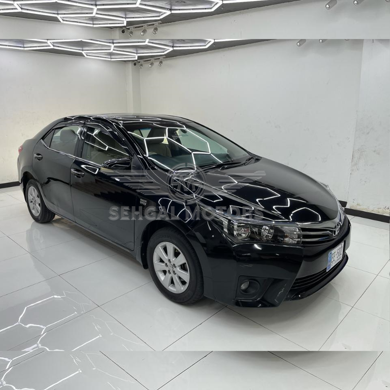 Toyota corolla Altis CVT-i 1.8 2015