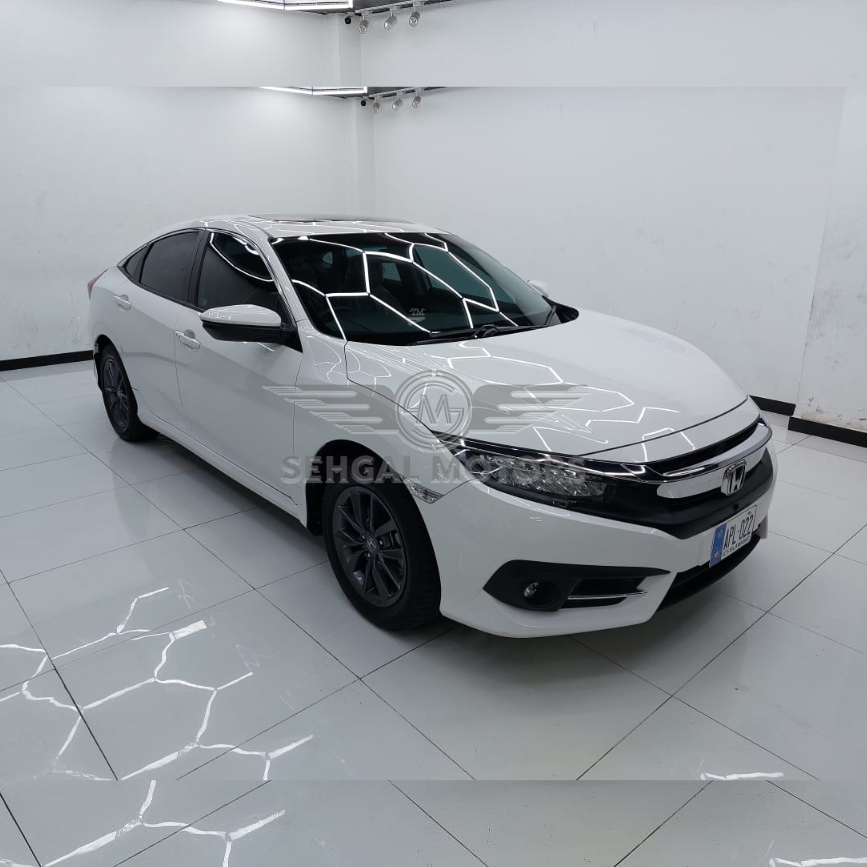 Honda Civic  Oriel 1.8 i-VTEC CVT 2020