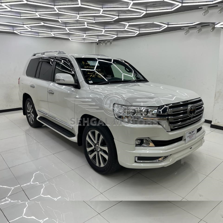 Toyota land cruiser ZX 2016