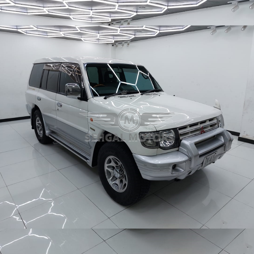 Mitsubishi Pajero 3.5 GDI 1999