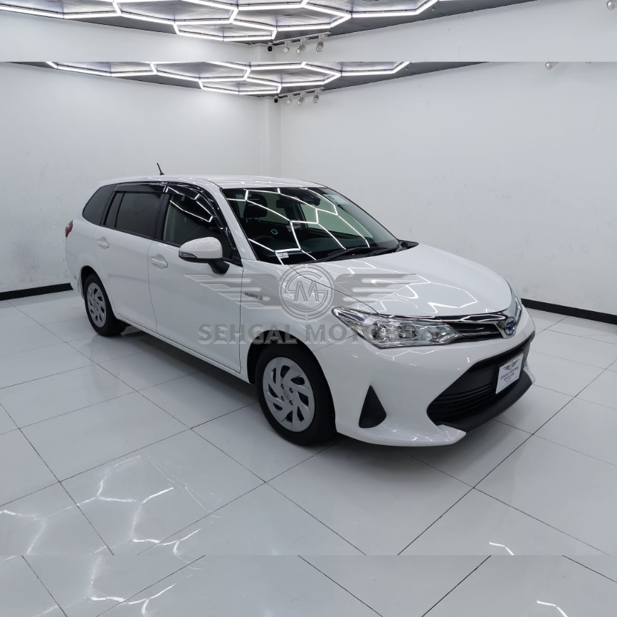 Toyota corolla fielder X 1.5 2018