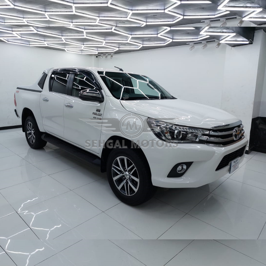 Toyota Hilux Revo V Automatic 2.8 2020