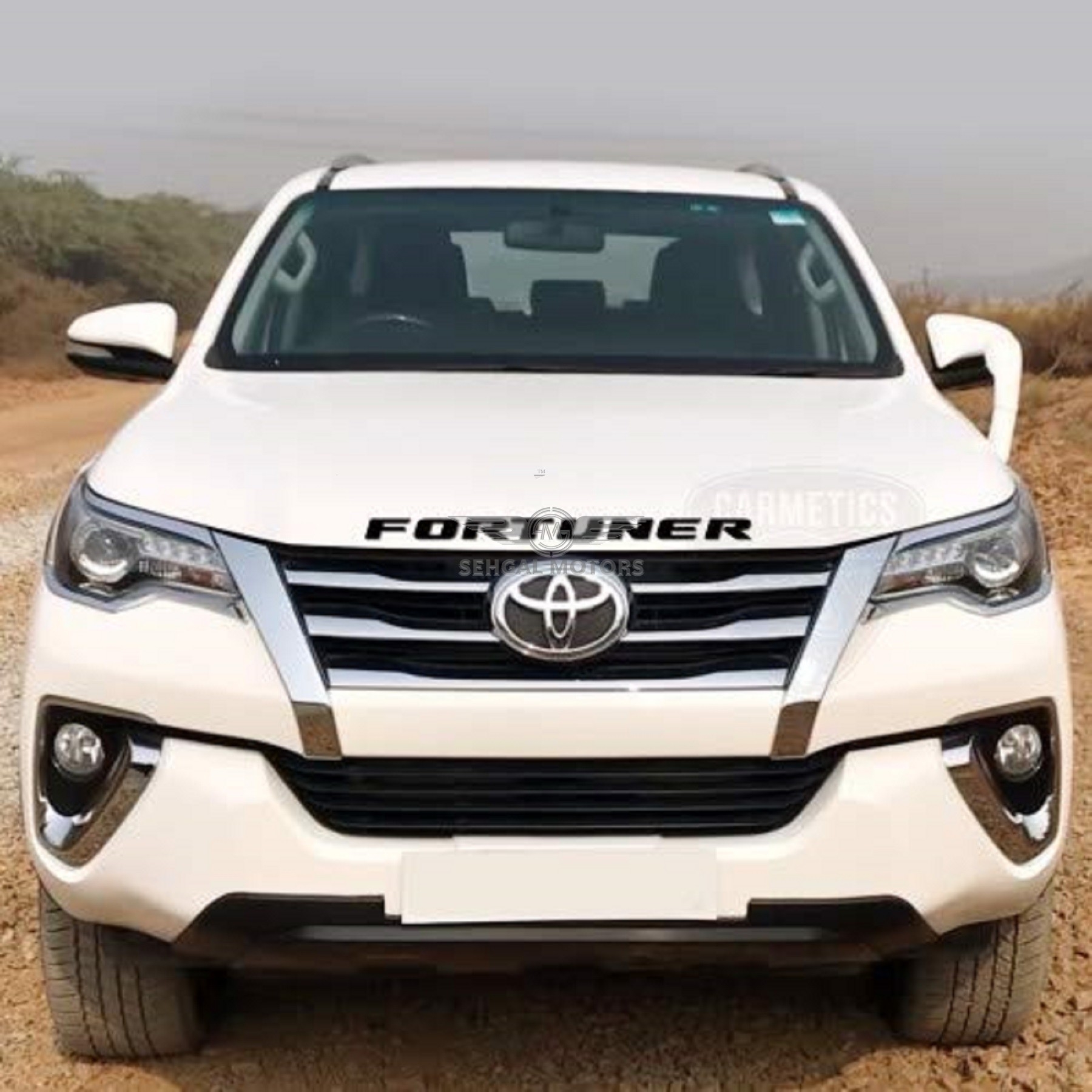 Toyota Fortuner Bonnet Monogram Black / Red