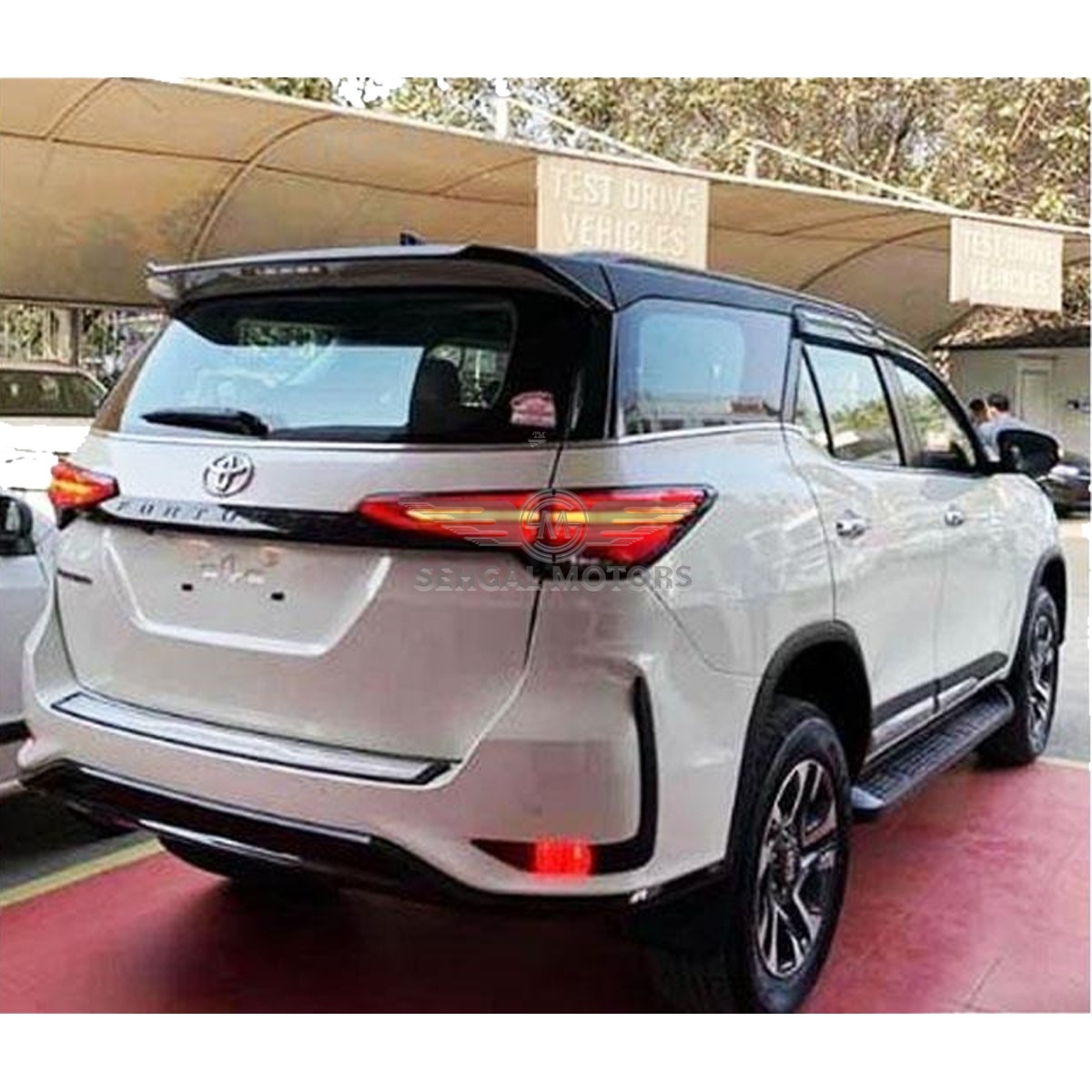 Toyota Fortuner Body kit Legender Style 2016-2021 (unpainted)